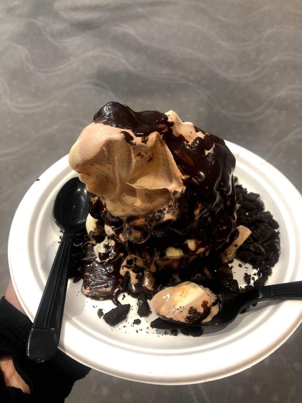 Magic Pan Crepe Stand | restaurant | 8500 Peña Blvd, Denver, CO 80249, USA | 7202512566 OR +1 720-251-2566