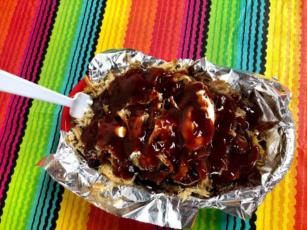 The Lunchbox Cafe/La Lonchera | restaurant | 4261 Southwest Blvd, Tulsa, OK 74107, USA | 9184457292 OR +1 918-445-7292