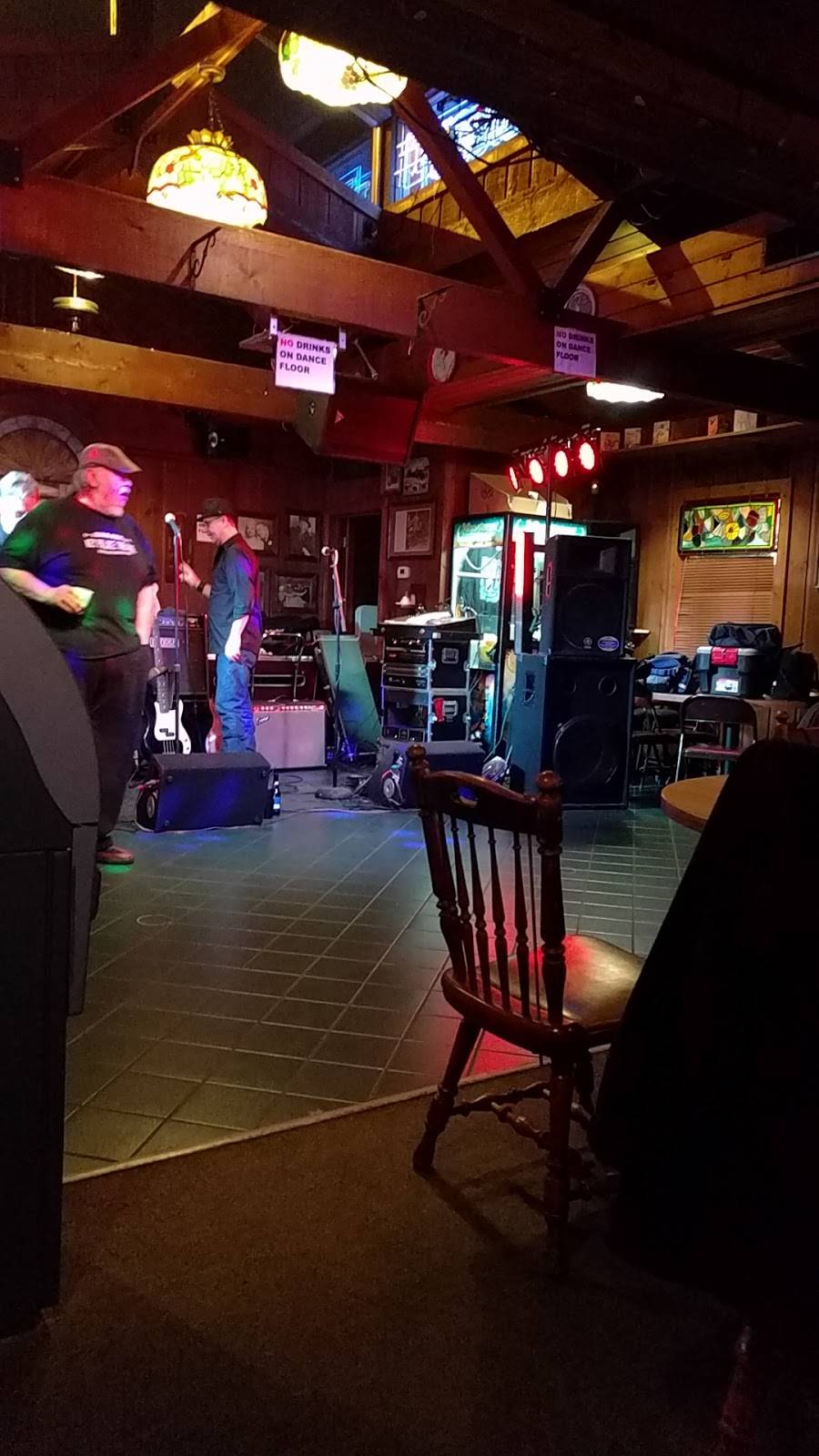 Cheers | restaurant | 3823 N Broadway Ave, Muncie, IN 47303, USA | 7652167013 OR +1 765-216-7013