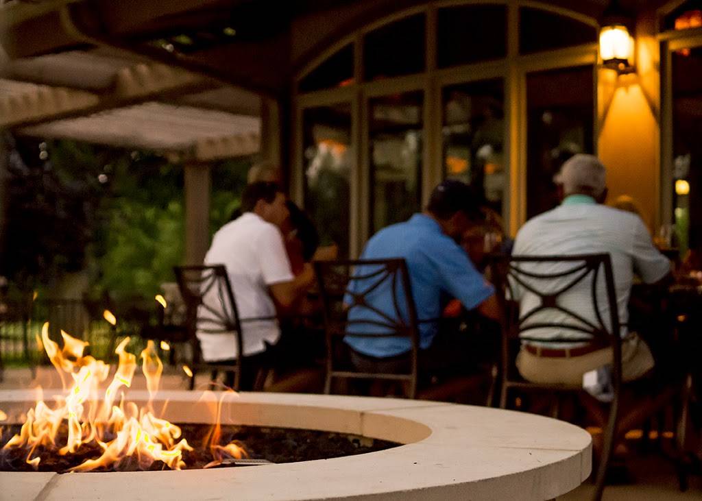 Urbana Country Club | restaurant | 100 E Country Club Rd, Urbana, IL 61801, USA | 2173448670 OR +1 217-344-8670