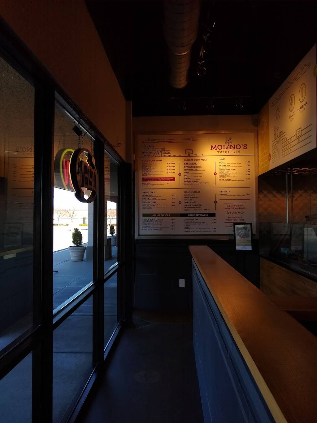 Molinos Taqueria | restaurant | 2035 N Rock Rd #114, Wichita, KS 67206, USA | 3162528261 OR +1 316-252-8261