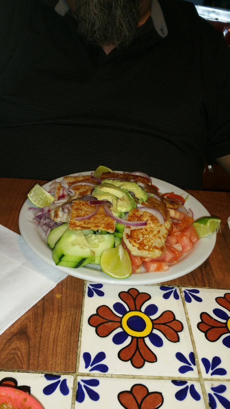 El Puerto Escondido | restaurant | 3343 N Eastern Ave, Los Angeles, CA 90032, USA | 3239091008 OR +1 323-909-1008