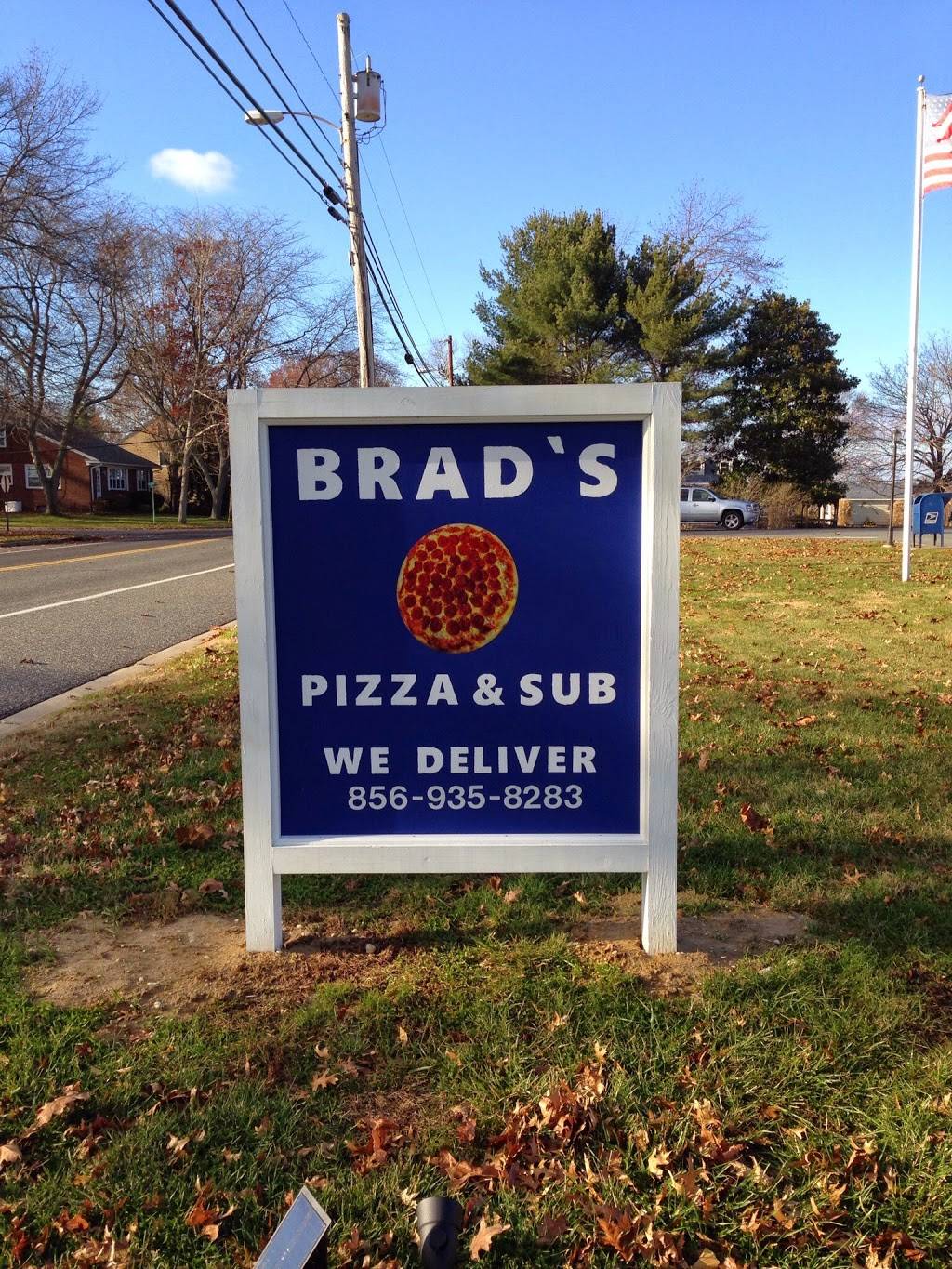 Brads Pizza & Sub | restaurant | 500 Locust Island Rd, Hancocks Bridge, NJ 08038, USA | 8569358283 OR +1 856-935-8283