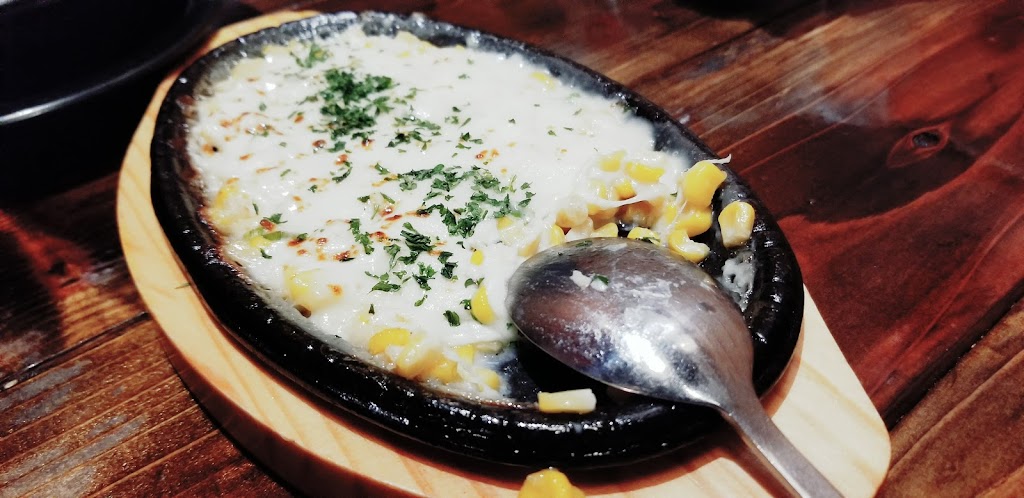 Round Table Grill | restaurant | 3465 W 6th St #50, Los Angeles, CA 90020, USA | 2133841720 OR +1 213-384-1720