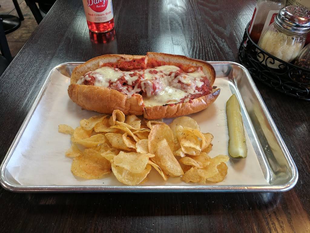 Roberts Italian Restaurant and Deli | restaurant | 6745 W Ken Caryl Ave, Littleton, CO 80128, USA | 7209817078 OR +1 720-981-7078