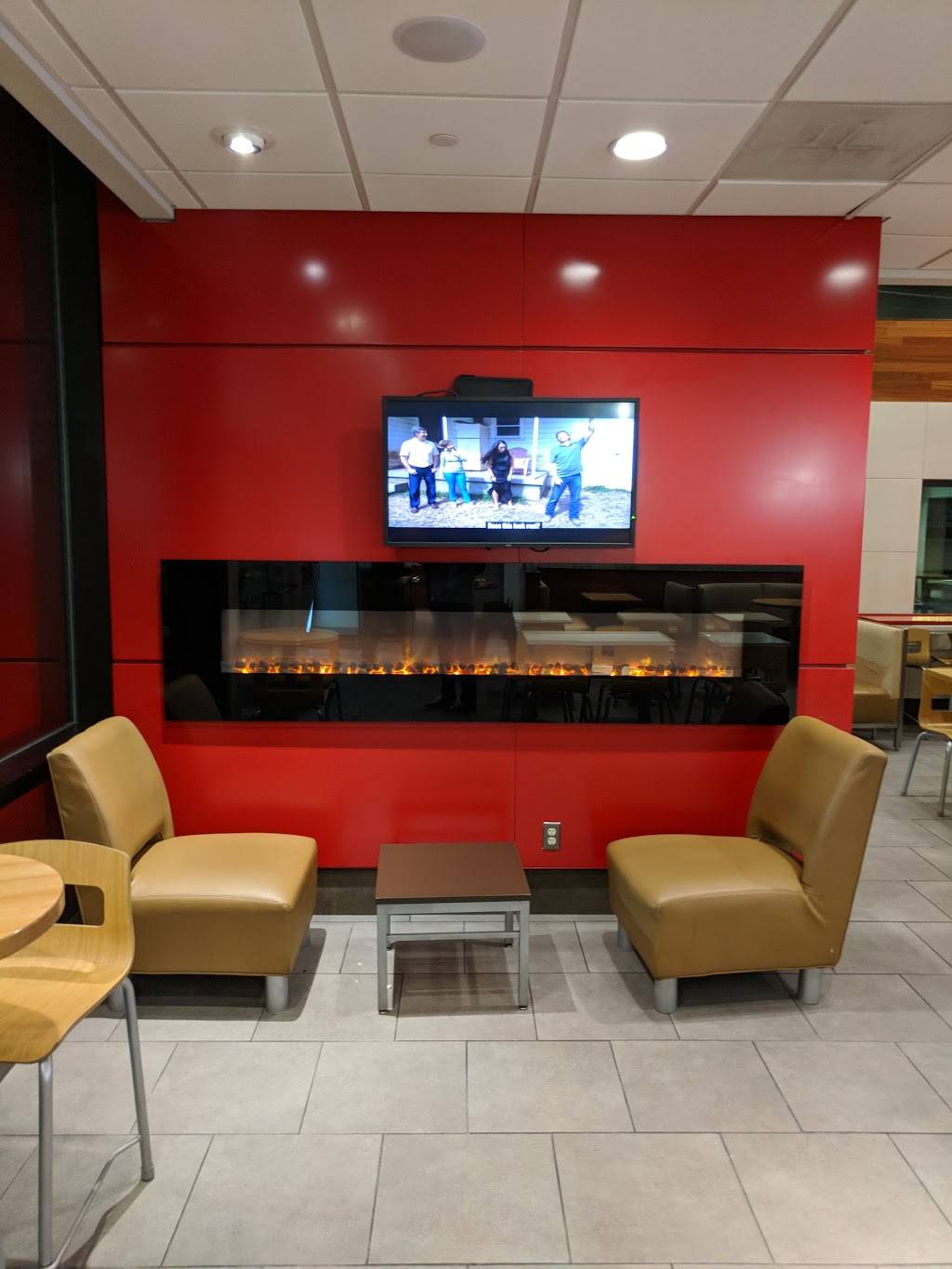 Wendys | restaurant | 91 Saw Mill River Pkwy, Elmsford, NY 10523, USA | 9145929888 OR +1 914-592-9888