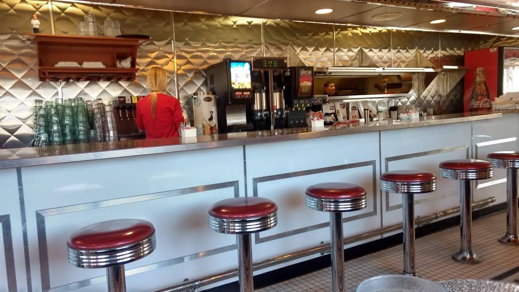 Pleasant Hill Diner | restaurant | 5015 E University Ave, Pleasant Hill, IA 50327, USA | 5152634341 OR +1 515-263-4341