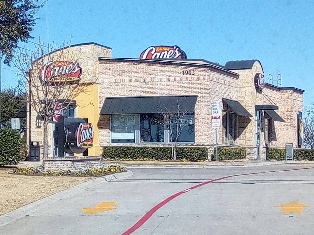 Raising Canes Chicken Fingers | meal takeaway | 1902 N Central Expy, McKinney, TX 75070, USA | 2144914128 OR +1 214-491-4128