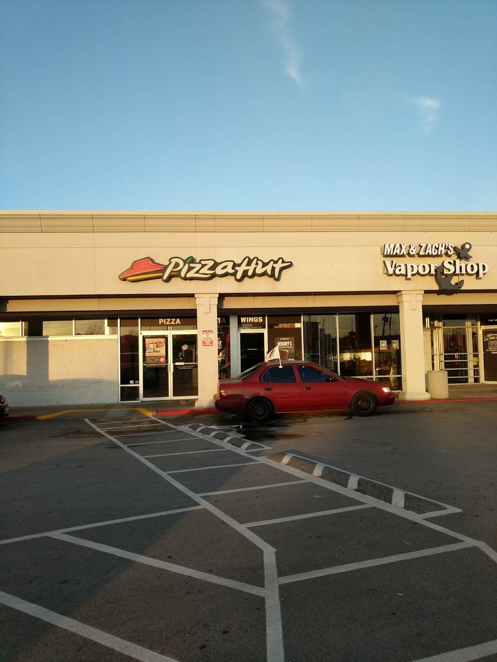 Pizza Hut | restaurant | 105 Kennings Rd Suite 11, Crosby, TX 77532, USA | 2813284178 OR +1 281-328-4178