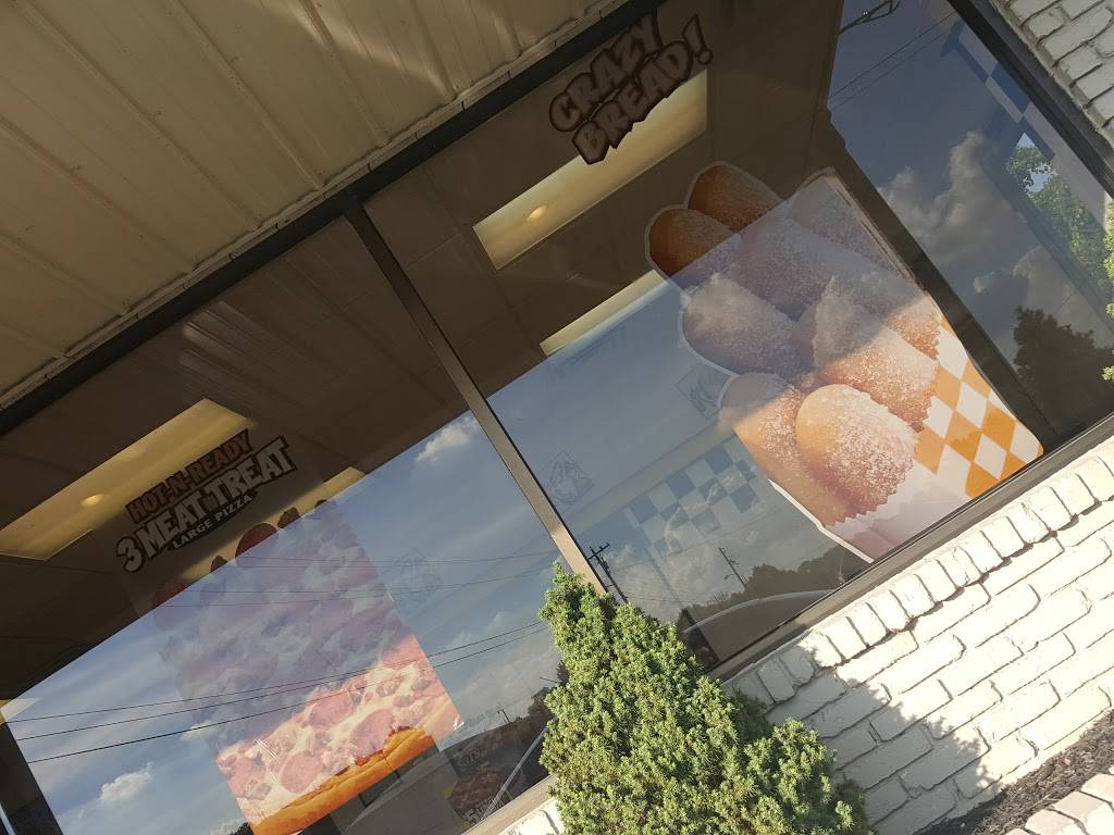 Little Caesars Pizza | meal takeaway | 542 N Ellington Pkwy, Lewisburg, TN 37091, USA | 9313590300 OR +1 931-359-0300