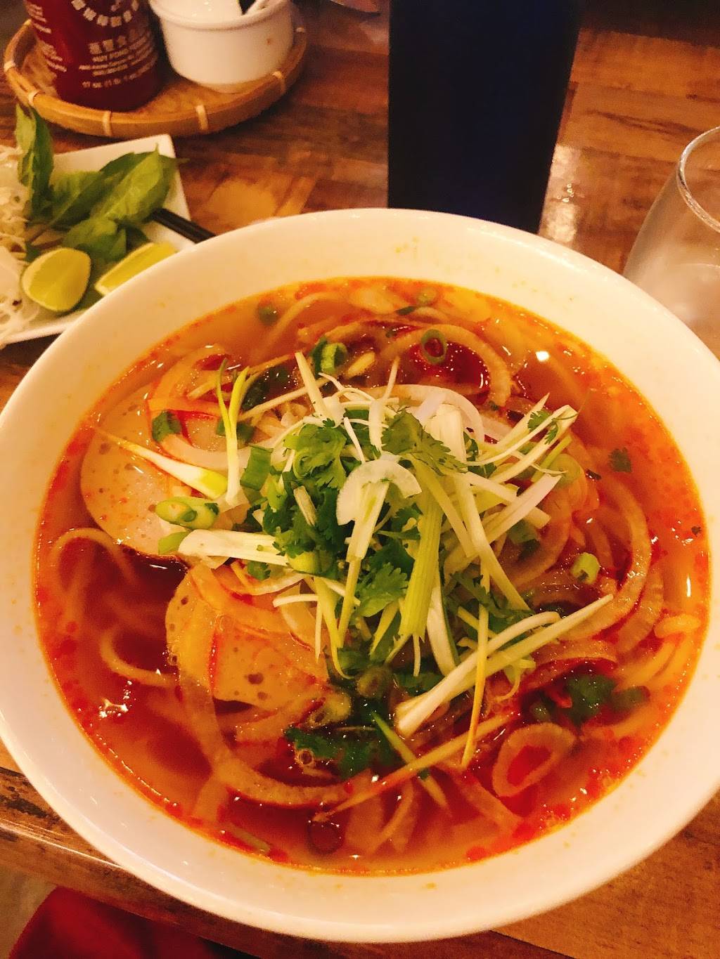 Two Sisters Vietnamese Restaurant | restaurant | 216 N Highland Ave, Pittsburgh, PA 15206, USA | 4124042760 OR +1 412-404-2760