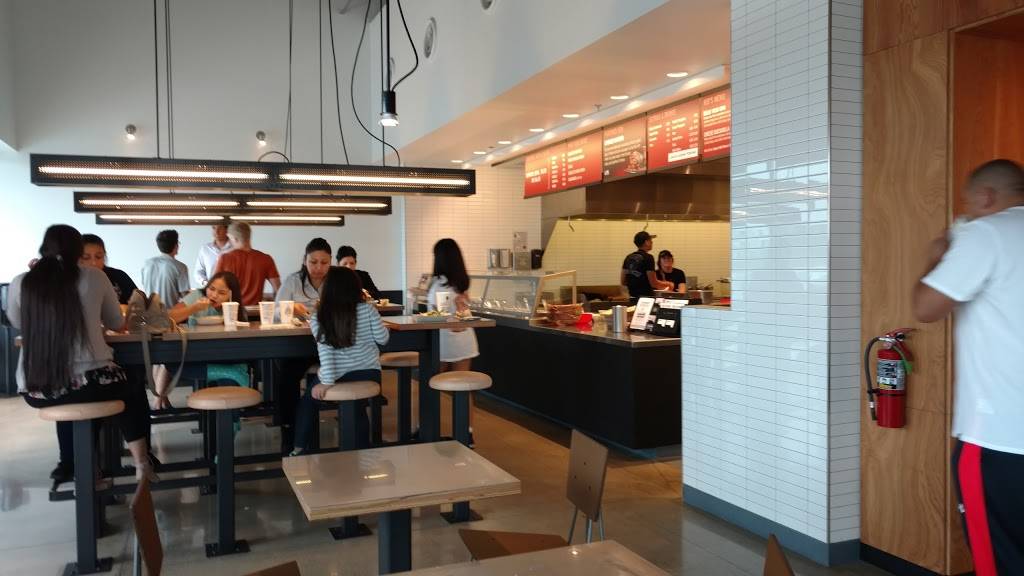 Chipotle Mexican Grill | restaurant | 1020 Center Point Rd Ste 112, San Marcos, TX 78666, USA | 5123960264 OR +1 512-396-0264