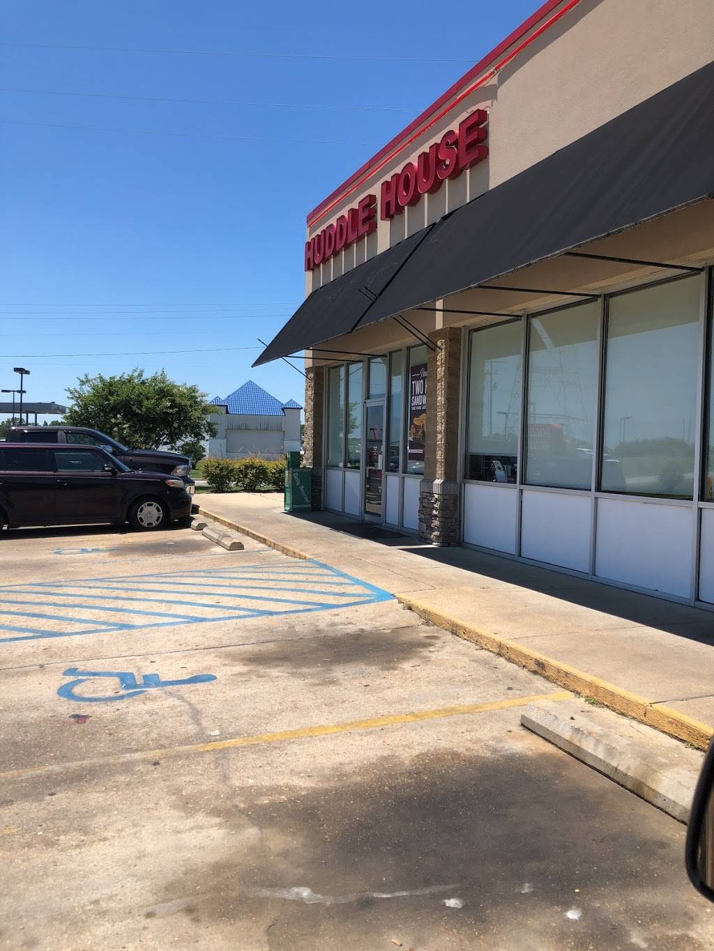 Huddle House | restaurant | 107 Stone Creek Blvd, Tupelo, MS 38804, USA | 6626803216 OR +1 662-680-3216