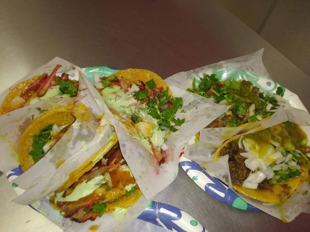 Tacos El Gordo | restaurant | North, 3260 Losee Rd, North Las Vegas, NV 89030, USA | 7026418228 OR +1 702-641-8228