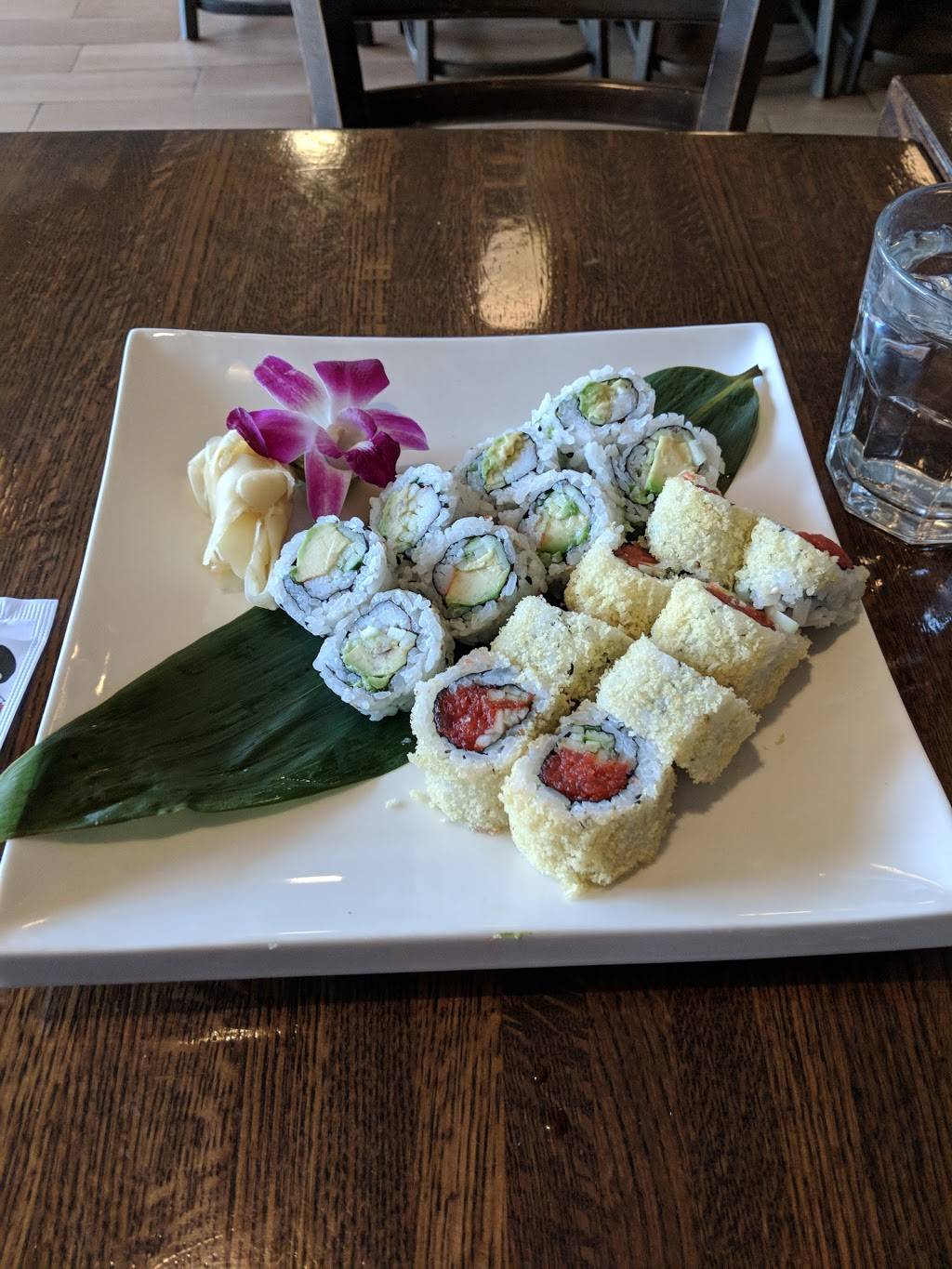 Maki Sushi & Noodle Shop | meal delivery | 12 S Northwest Hwy, Park Ridge, IL 60068, USA | 8473181920 OR +1 847-318-1920