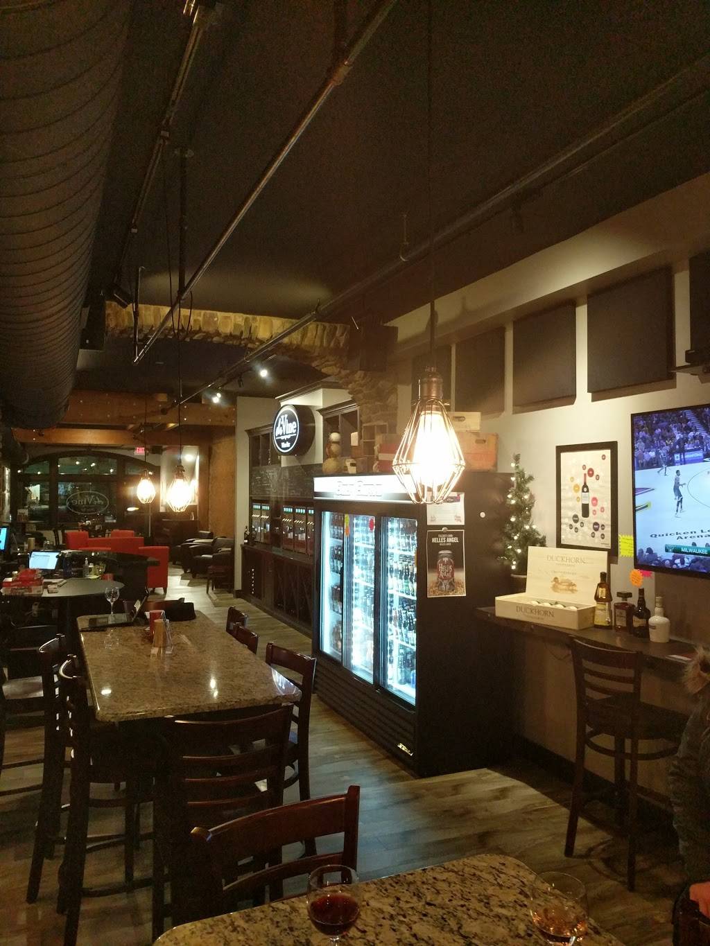 DiVine Wine Bar | restaurant | 326 S Main St, Findlay, OH 45840, USA | 5672508534 OR +1 567-250-8534