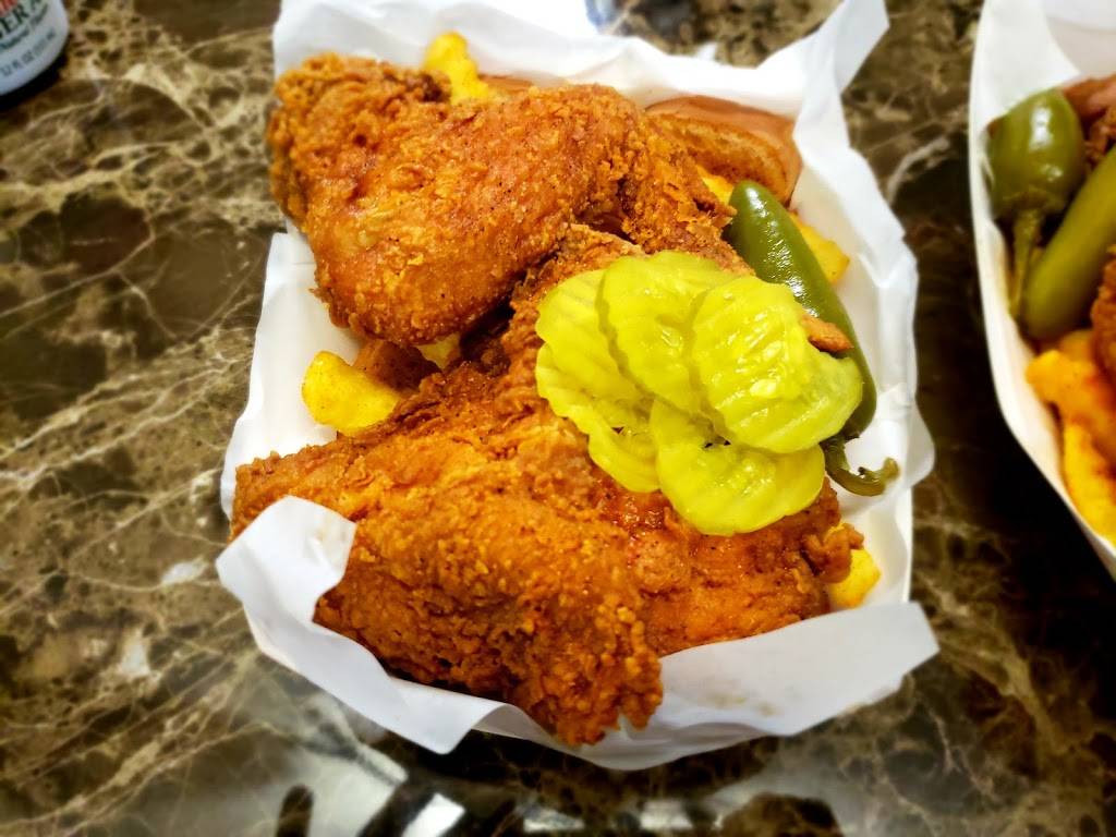 Daddy Macs Chicken | restaurant | 1050 N Westmoreland Rd, Dallas, TX 75211, USA | 4698281999 OR +1 469-828-1999