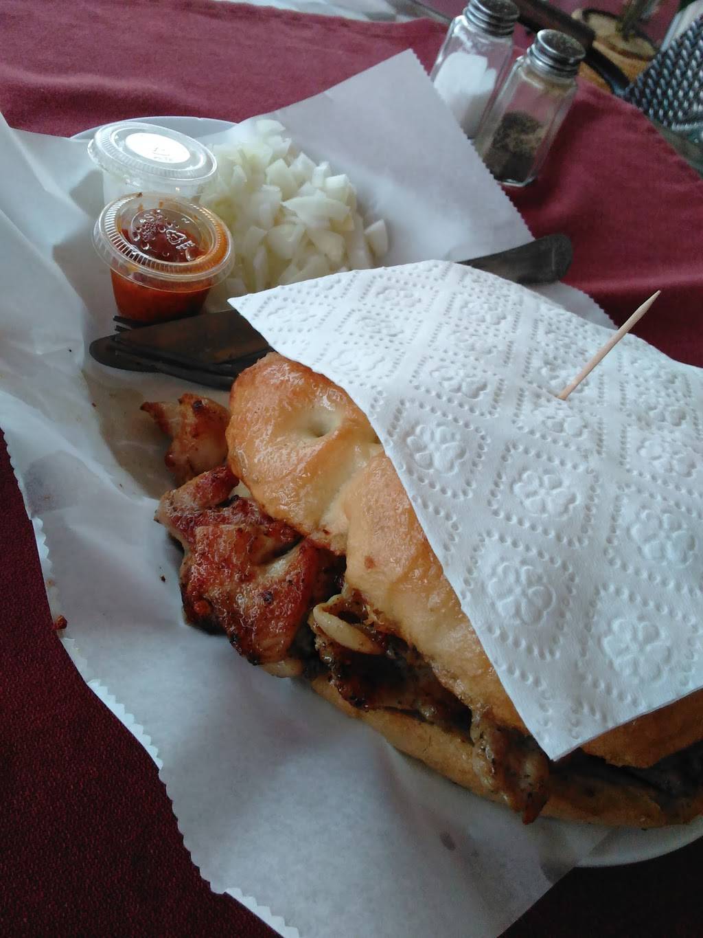 Luna Grill & Coffee | restaurant | 8421 49th St N, Pinellas Park, FL 33781, USA | 7275443200 OR +1 727-544-3200