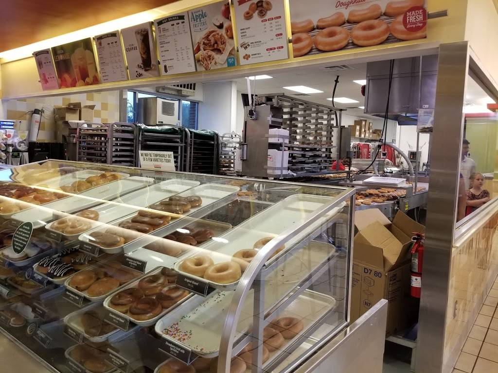 Krispy Kreme | bakery | 1871 Bowles Ave, Fenton, MO 63026, USA | 6363499988 OR +1 636-349-9988
