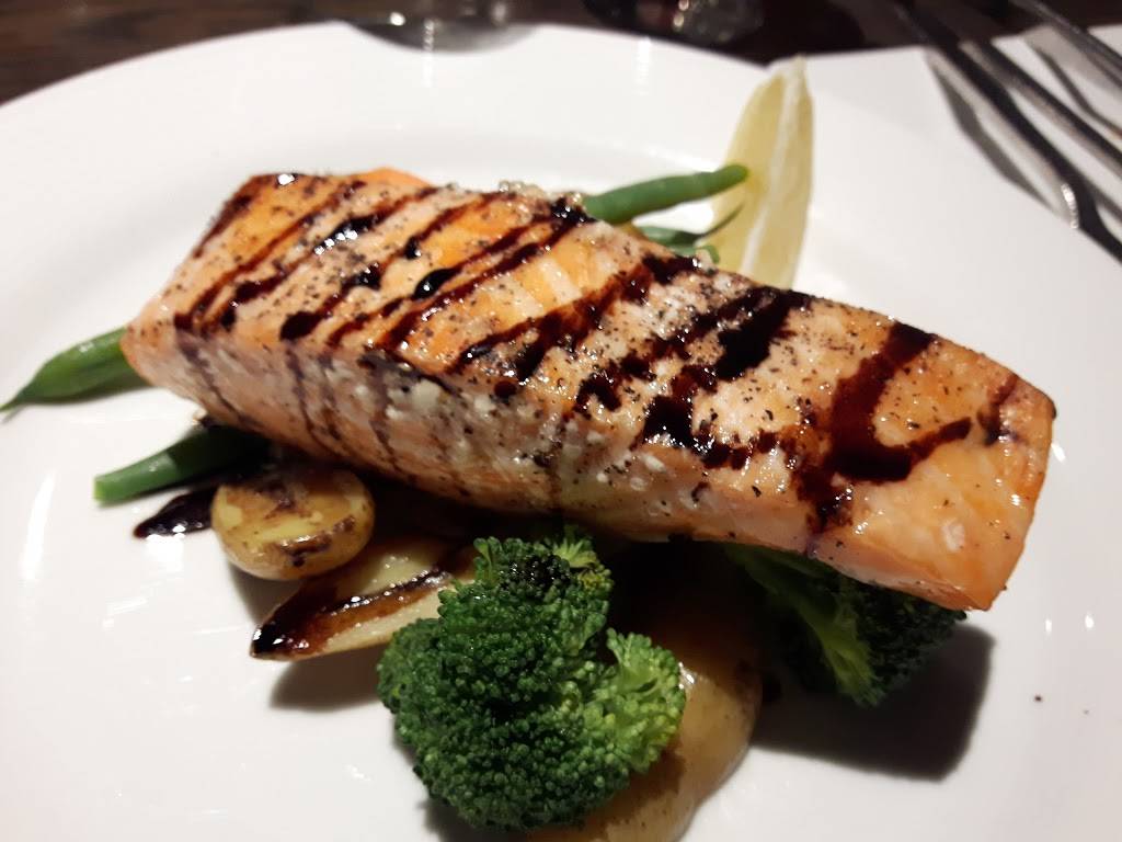 Stonefire | restaurant | 8700 Bathurst St, Thornhill, ON L4J 9J8, Canada | 9057093473 OR +1 905-709-3473