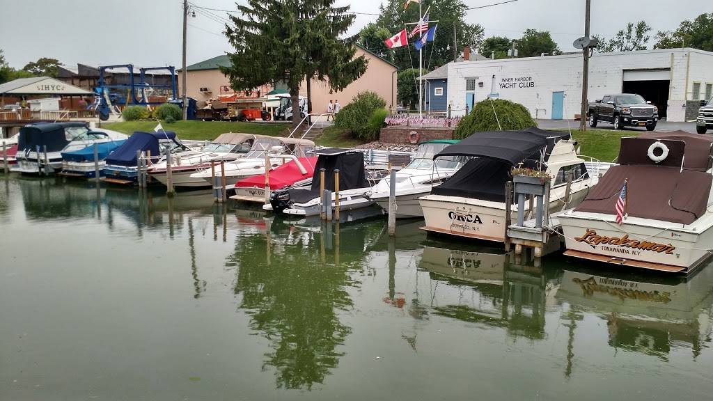 Swistons Beef & Keg | restaurant | 101 Young St, Tonawanda, NY 14150, USA | 7166929723 OR +1 716-692-9723