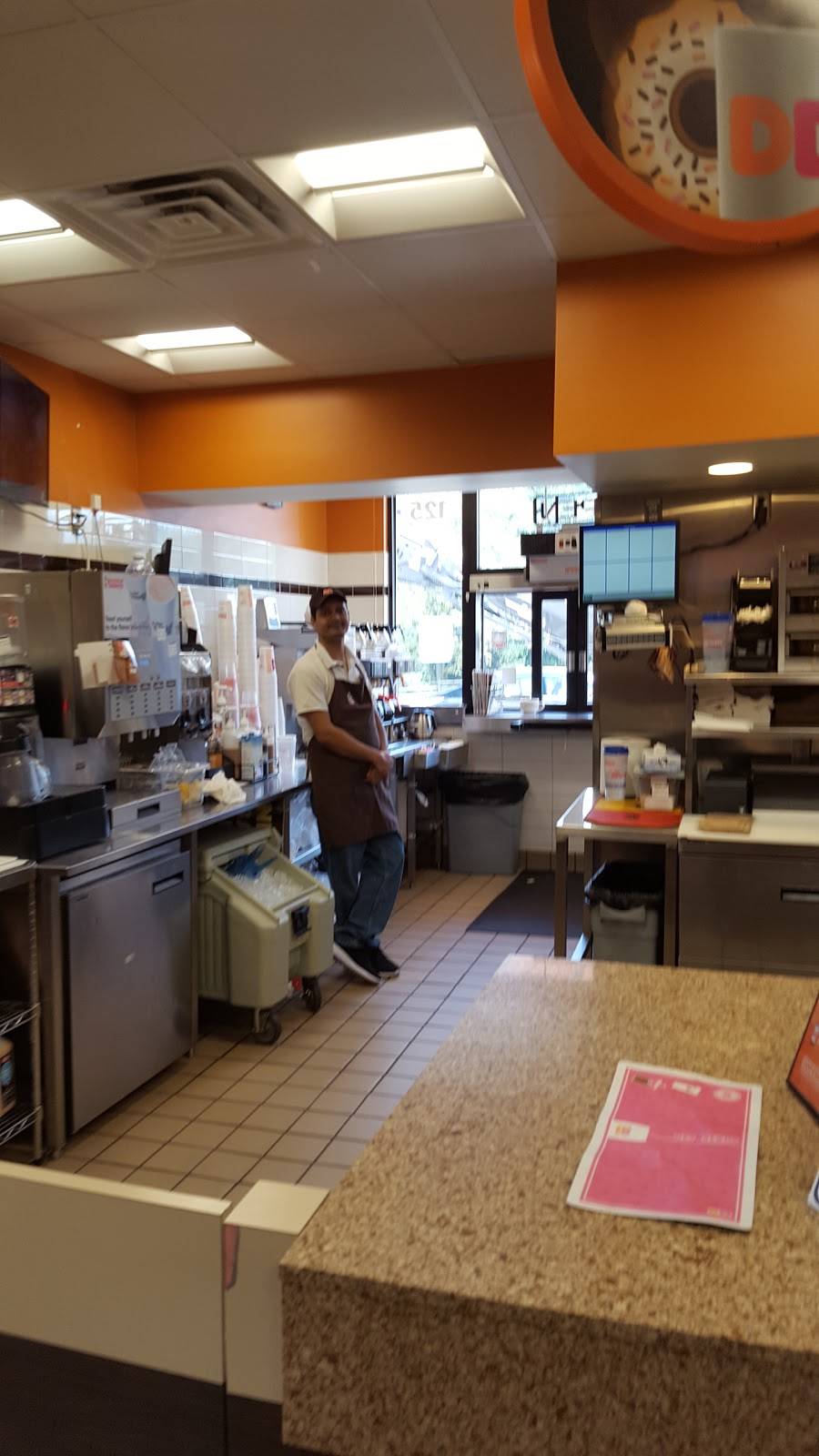 Dunkin | cafe | 485 Baltimore Pike, Glen Mills, PA 19342, USA | 6105583140 OR +1 610-558-3140