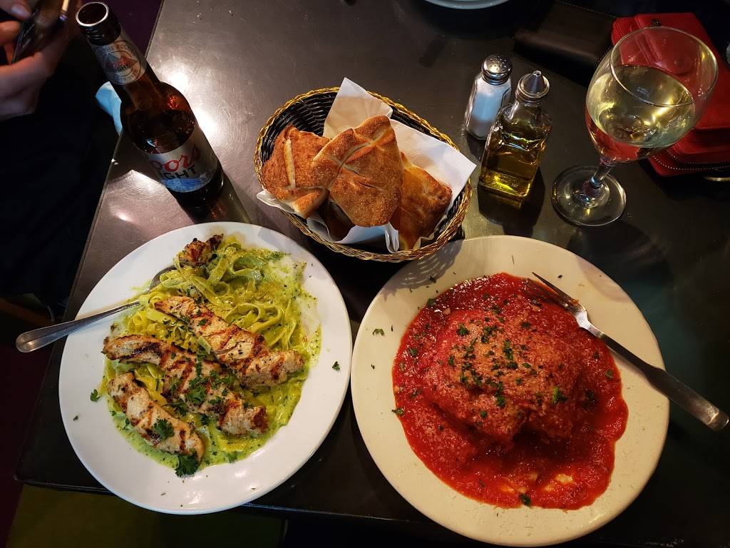 Lorenzos Italian Restaurant | meal delivery | 1753 E University Ave, Las Cruces, NM 88001, USA | 5755213505 OR +1 575-521-3505