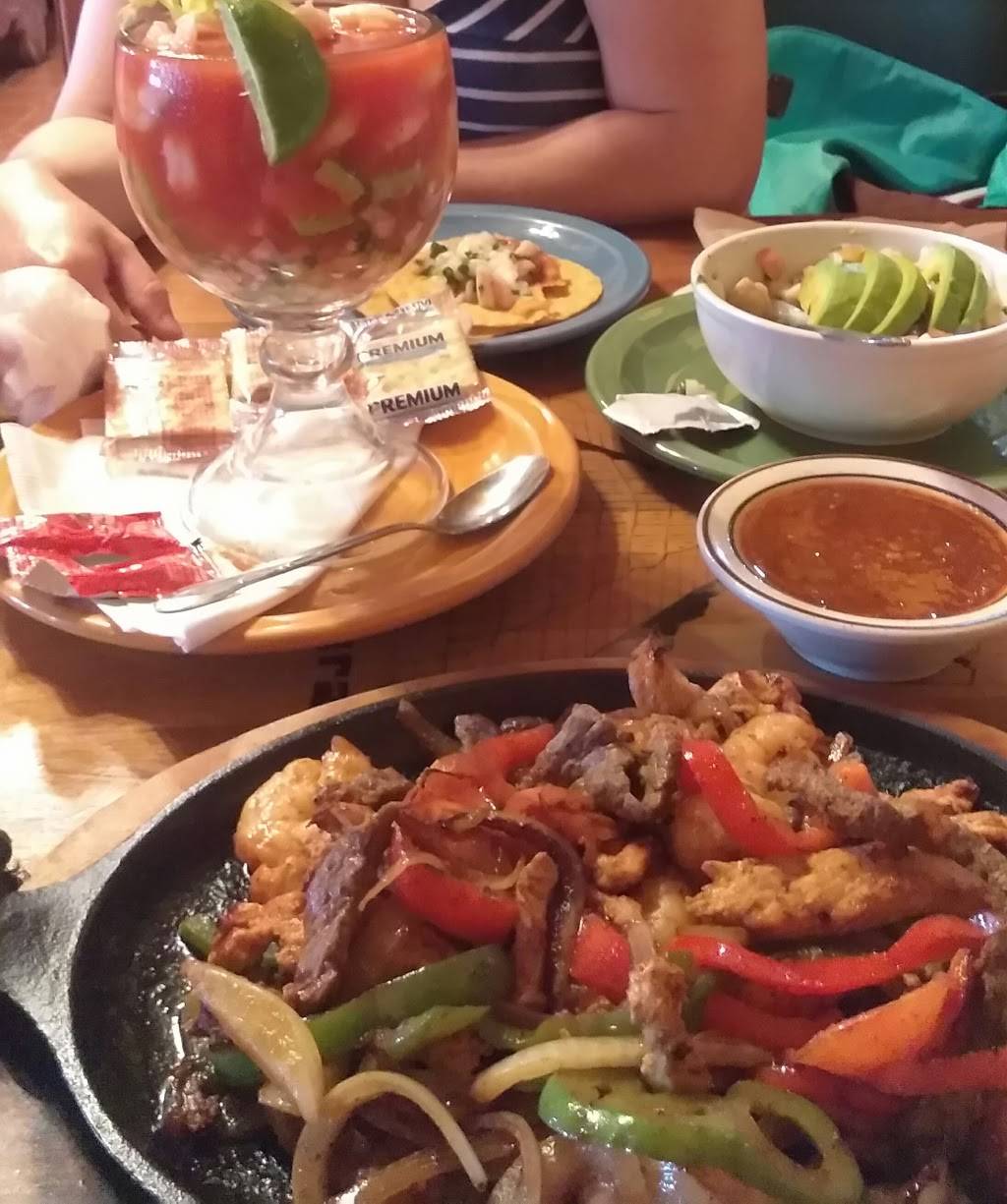 El Rey Tolteca | restaurant | 8412 Sudley Rd, Manassas, VA 20109, USA | 7032577293 OR +1 703-257-7293