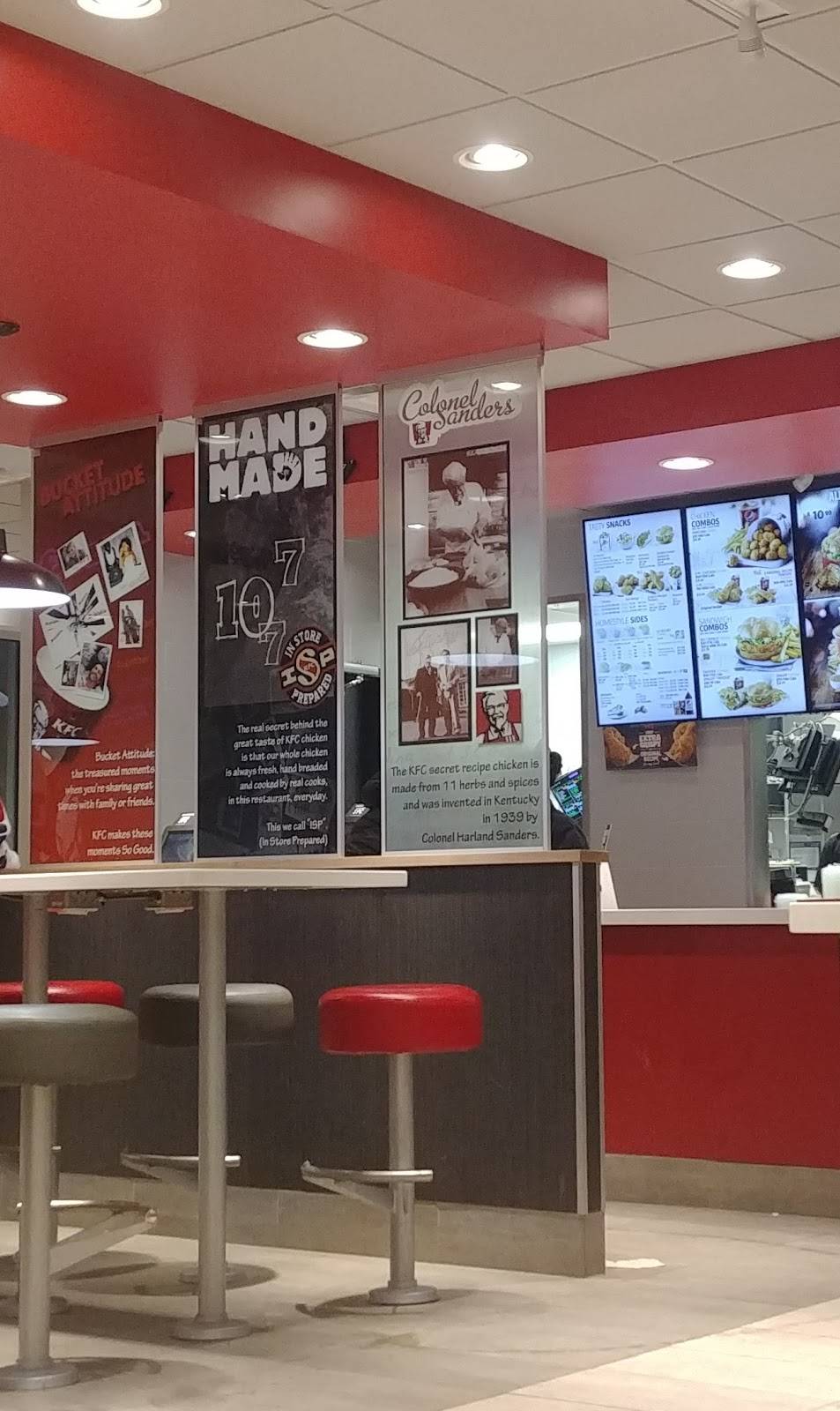 KFC | meal delivery | 2015 Robertson Rd, Nepean, ON K2H 5Y7, Canada | 6137144481 OR +1 613-714-4481