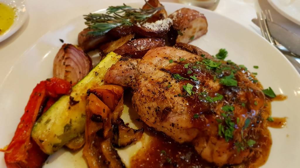 Romanos Macaroni Grill | restaurant | 12148 S Apopka Vineland Rd, Orlando, FL 32836, USA | 4072396676 OR +1 407-239-6676