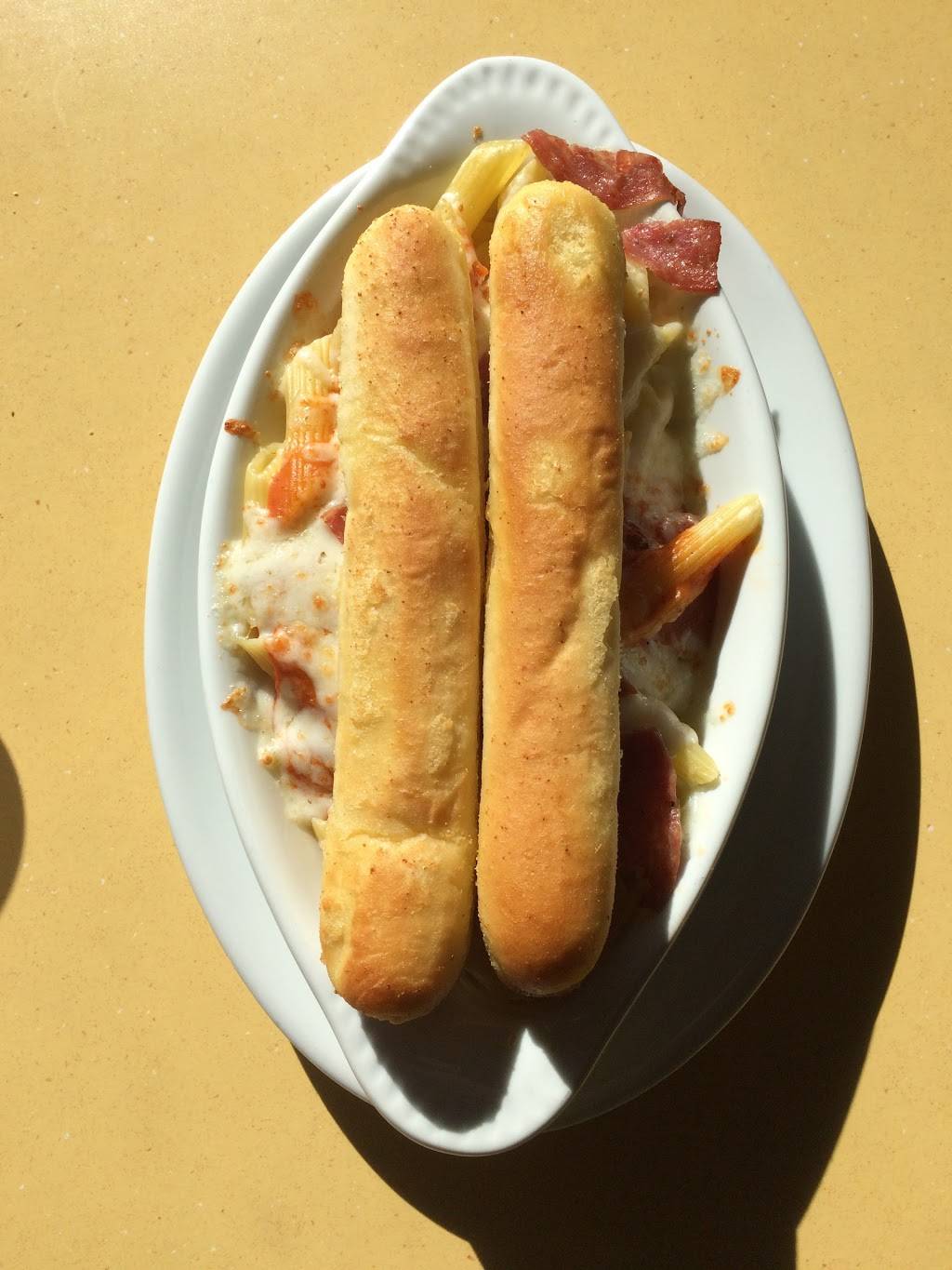 Fazolis | restaurant | 9433 Viking Center Drive, Louisville, KY 40222, USA | 5024231777 OR +1 502-423-1777