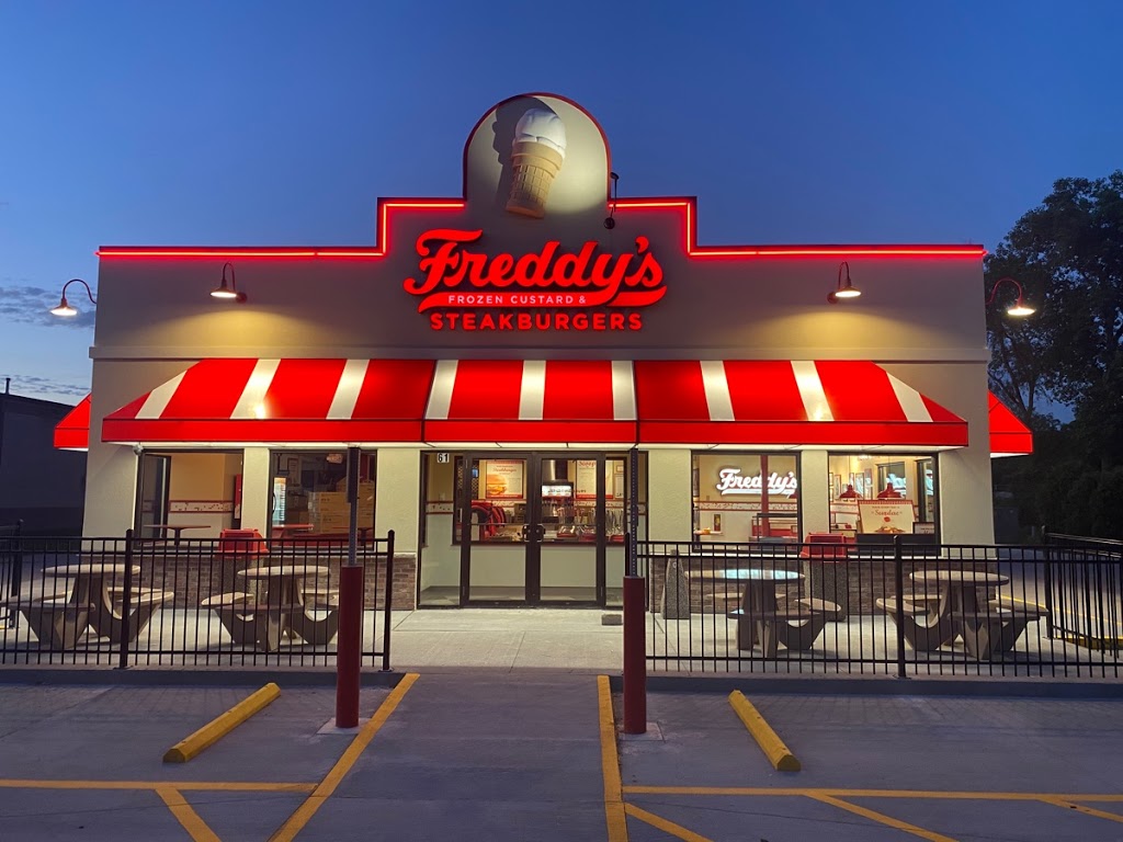 Freddys Frozen Custard & Steakburgers | restaurant | 61 2nd St, Coralville, IA 52241, USA | 3195691080 OR +1 319-569-1080
