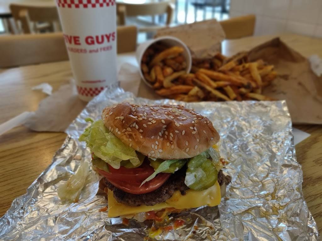Five Guys | meal takeaway | 340 Ogden Ave, Downers Grove, IL 60515, USA | 6309631550 OR +1 630-963-1550