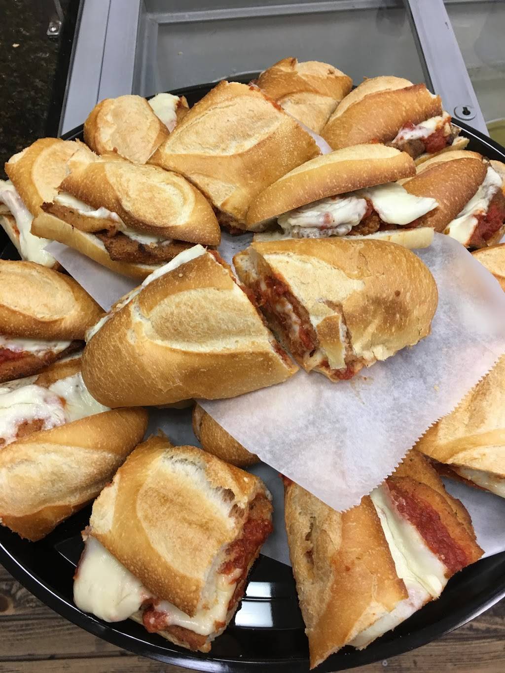 V.I. Pizza | restaurant | 55 Covert Ave, Floral Park, NY 11001, USA | 5164378449 OR +1 516-437-8449