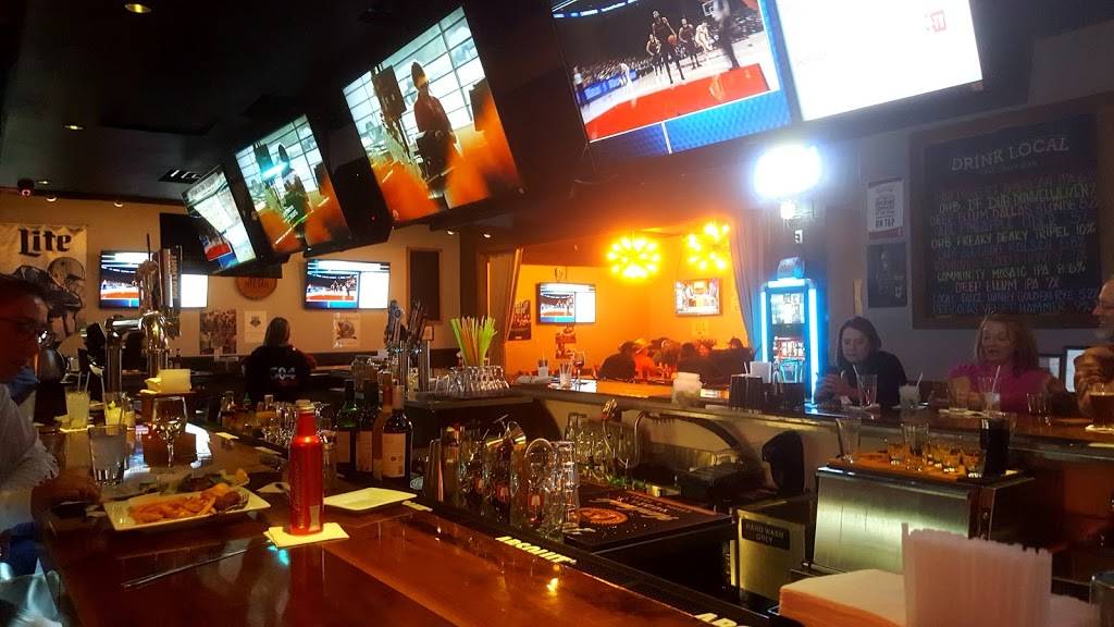 504 Bar & Grill | restaurant | 2121 Greenville Ave, Dallas, TX 75206, USA | 4697797276 OR +1 469-779-7276