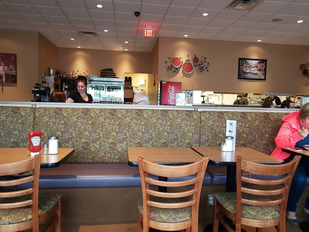 Colonnade Pizza | restaurant | Food Basic Mall, 896 Greenbank Rd, Nepean, ON K2J 1S8, Canada | 6138258100 OR +1 613-825-8100