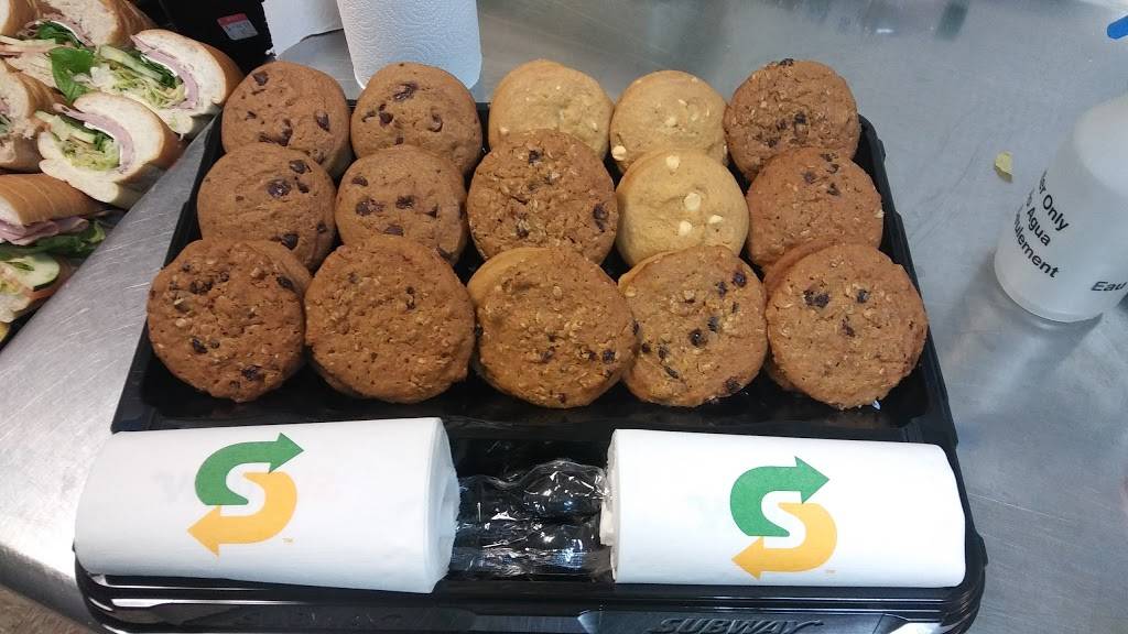 Subway Restaurants | restaurant | 108-11 Corona Ave, Corona, NY 11368, USA | 7182711633 OR +1 718-271-1633