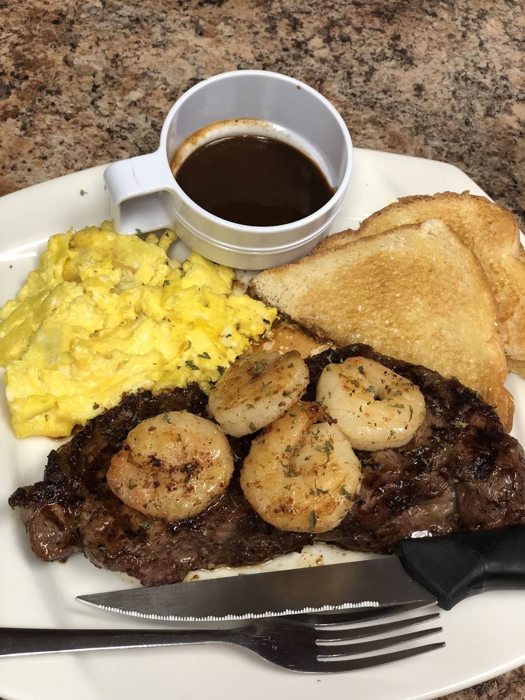 Mick & Shirlys Catering And Cafe | restaurant | 741 Upson St, Akron, OH 44305, USA | 3306899175 OR +1 330-689-9175