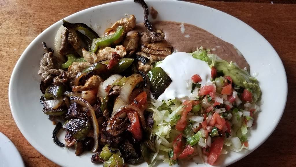 El Jalisco | restaurant | 1323 W Wade Hampton Blvd, Greer, SC 29650, USA | 8648011009 OR +1 864-801-1009