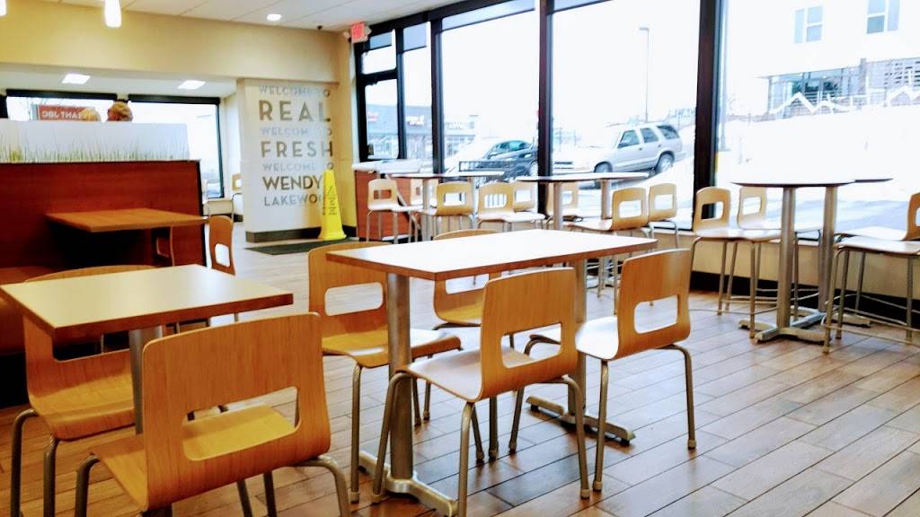 Wendys | restaurant | 65 S Union Blvd, Lakewood, CO 80228, USA | 3039892971 OR +1 303-989-2971
