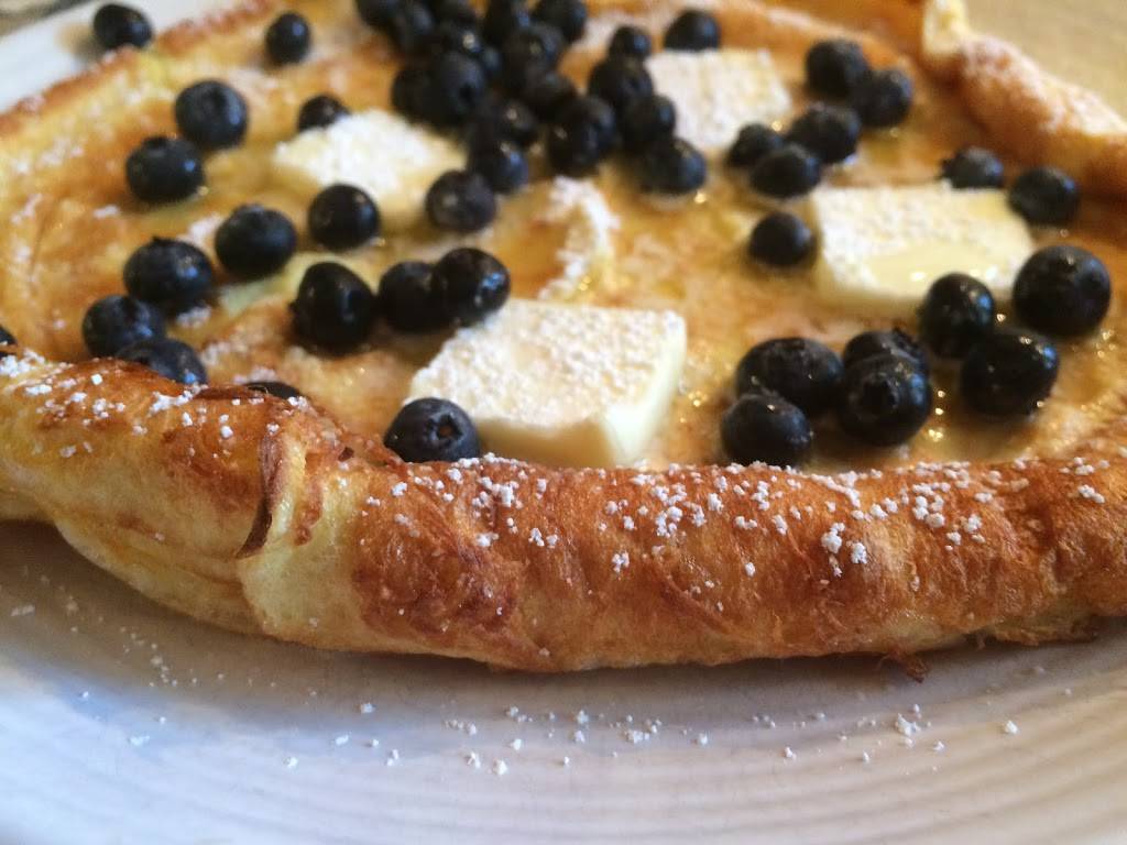 Bergies Place | restaurant | 106 S Charter St, Monticello, IL 61856, USA | 2176488020 OR +1 217-648-8020