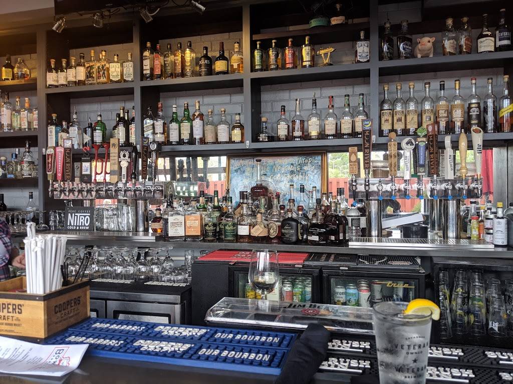 BowTie Barbecue Co | restaurant | 6724 Waters Ave, Savannah, GA 31406, USA | 9123547810 OR +1 912-354-7810