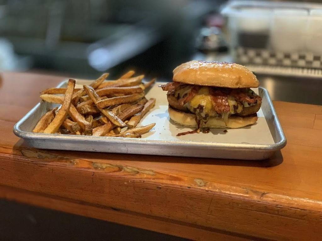 O’Ryleigh’s Tavern | restaurant | 1730 Canal St, Merced, CA 95340, USA | 2092339599 OR +1 209-233-9599