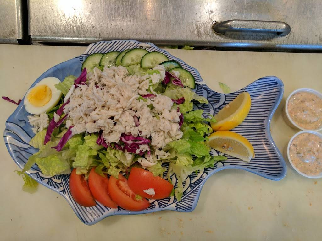 Fins Market & Grill | restaurant | 8680 Sierra College Blvd #195, Roseville, CA 95661, USA | 9167835200 OR +1 916-783-5200