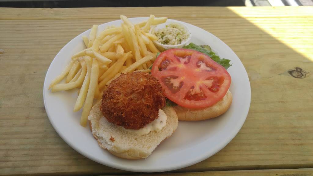 Big Tuna Raw Bar | restaurant | 807 Front St, Georgetown, SC 29440, USA | 8435461045 OR +1 843-546-1045