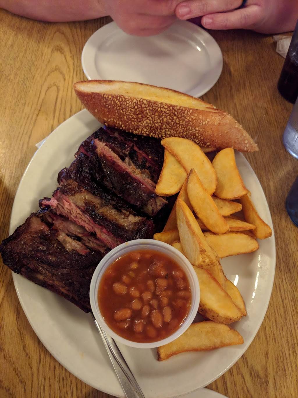 Fat Jacks Barbecue | restaurant | 6207 Monona Dr, Monona, WI 53716, USA | 6082214220 OR +1 608-221-4220