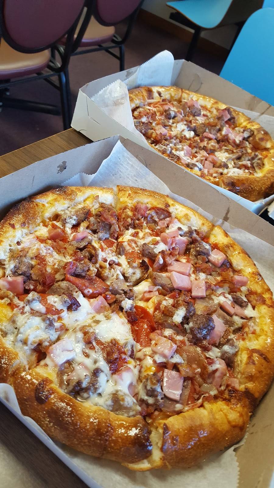 Poppis Pizzeria | restaurant | 351 West St, Ludlow, MA 01056, USA | 4135837828 OR +1 413-583-7828