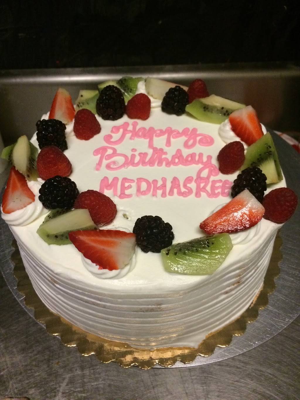 Country Oven | restaurant | 2501 McNair Farms Dr #8, Herndon, VA 20171, USA | 7037932253 OR +1 703-793-2253