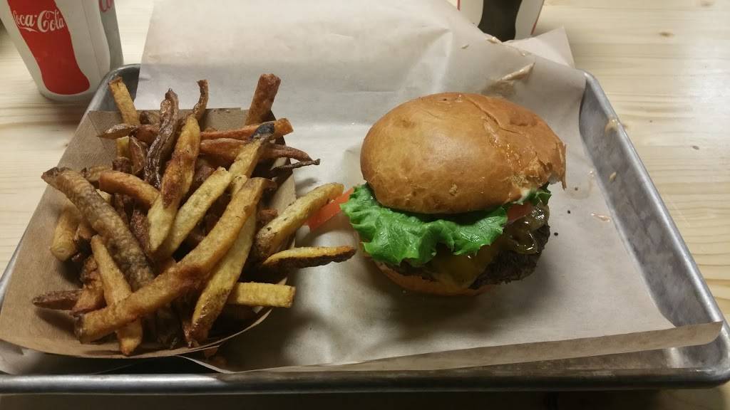 That One Spot Burgers | restaurant | 10968 W Colonial Dr, Ocoee, FL 34761, USA | 4078777575 OR +1 407-877-7575