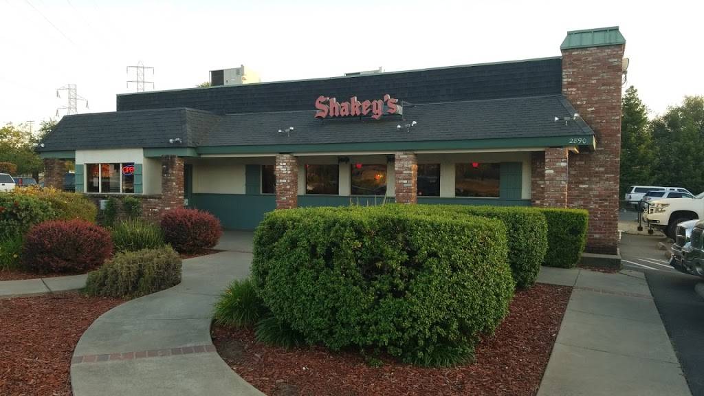 Shakeys Pizza Parlor | restaurant | 2829 Olive Hwy, Oroville, CA 95966, USA | 5305348844 OR +1 530-534-8844